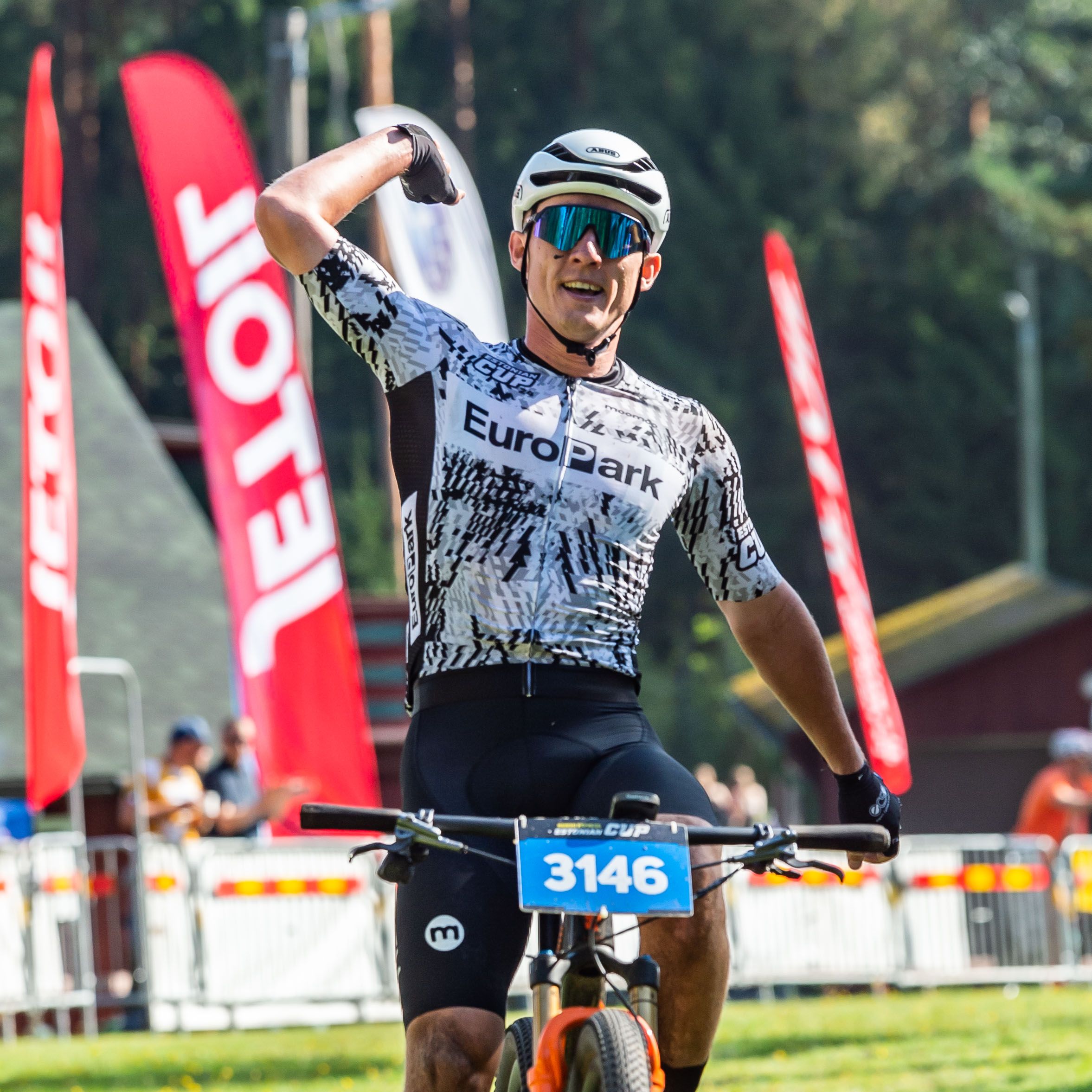 Estonian Cup rattamaratonide sarja kuuendal etapil, Ramudden 10. Valgehobusemäe rattamaratonil võidutsesid 60,6-kilomeetrisel Europark Grand Prix põhisõidul Sii